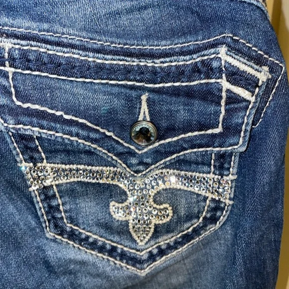 Buckle Sparkly Rock Revival Jeans - Picture 4 of 7